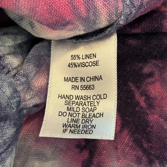 C&C California linen blend Colorful Tie-Dye Ruffle Hem Top - Picture 4 of 5